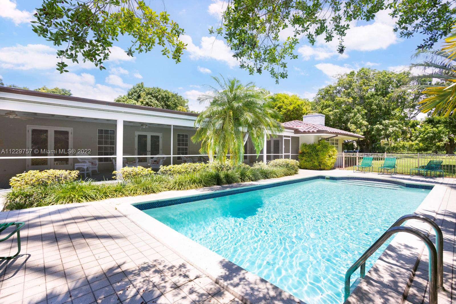 WARWICK GROVE ESTATES - Residential