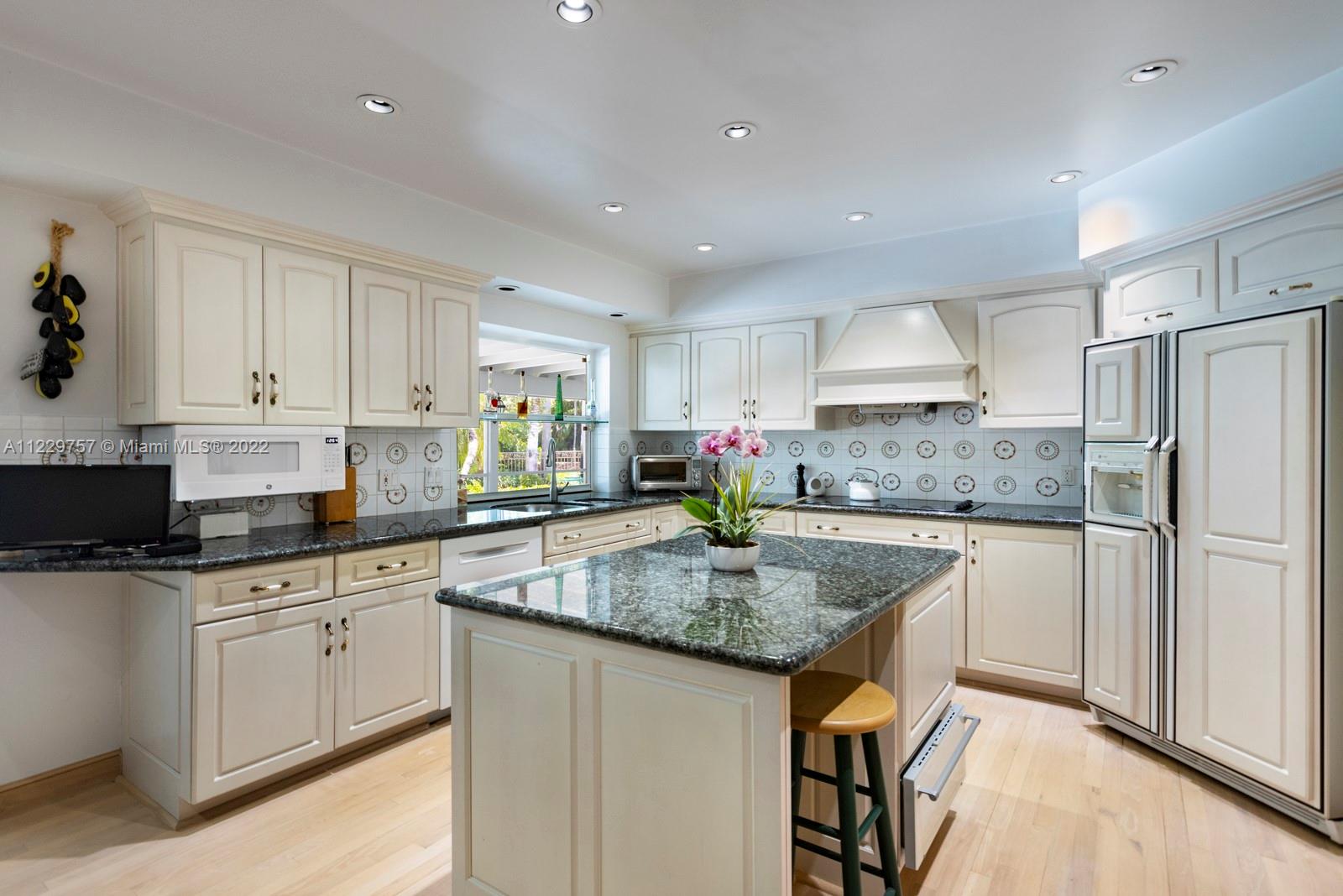 WARWICK GROVE ESTATES - Residential