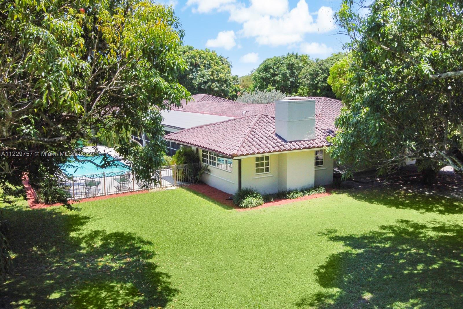 WARWICK GROVE ESTATES - Residential