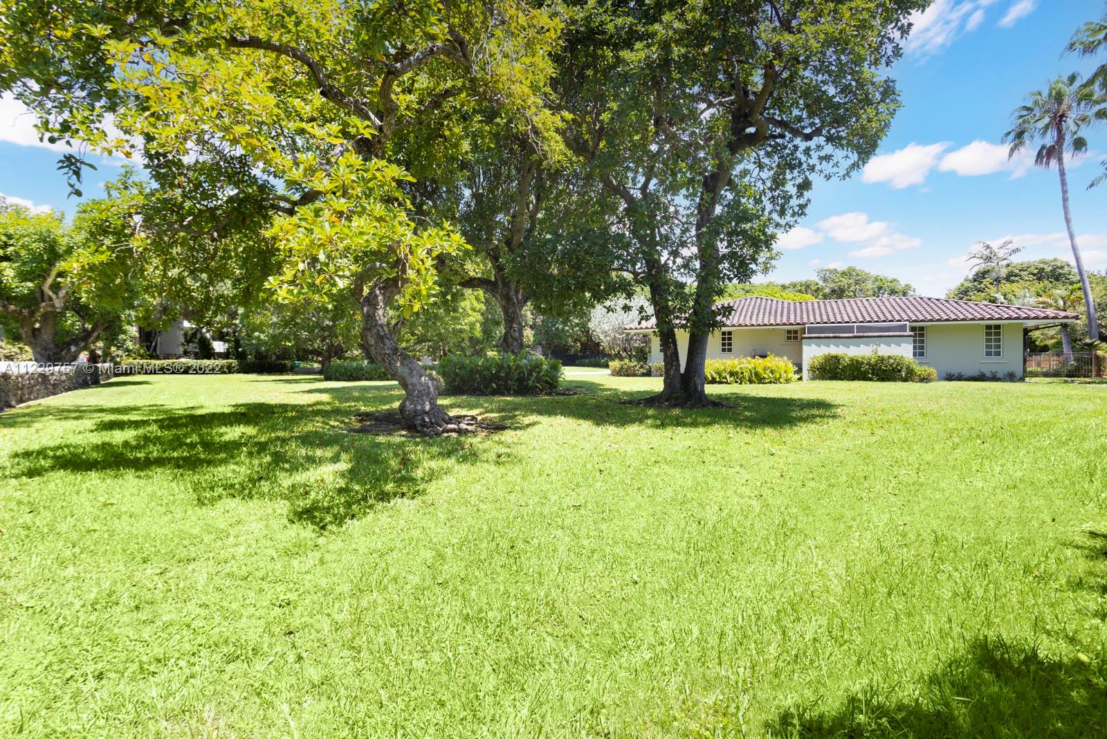 WARWICK GROVE ESTATES - Residential