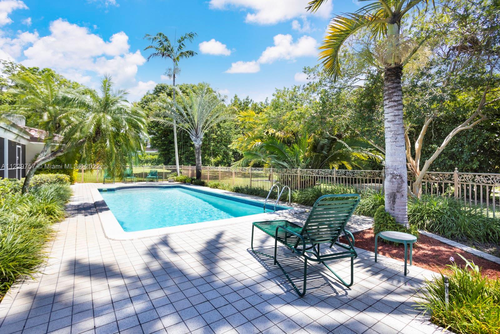 WARWICK GROVE ESTATES - Residential