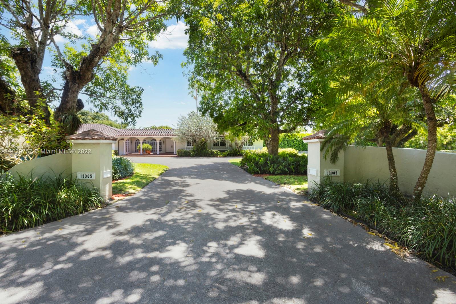 WARWICK GROVE ESTATES - Residential