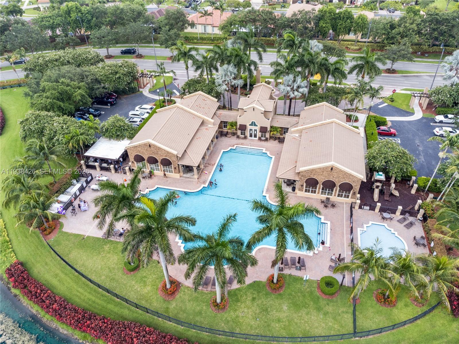 VILLAS AT CARMEL CONDO NO - Residential