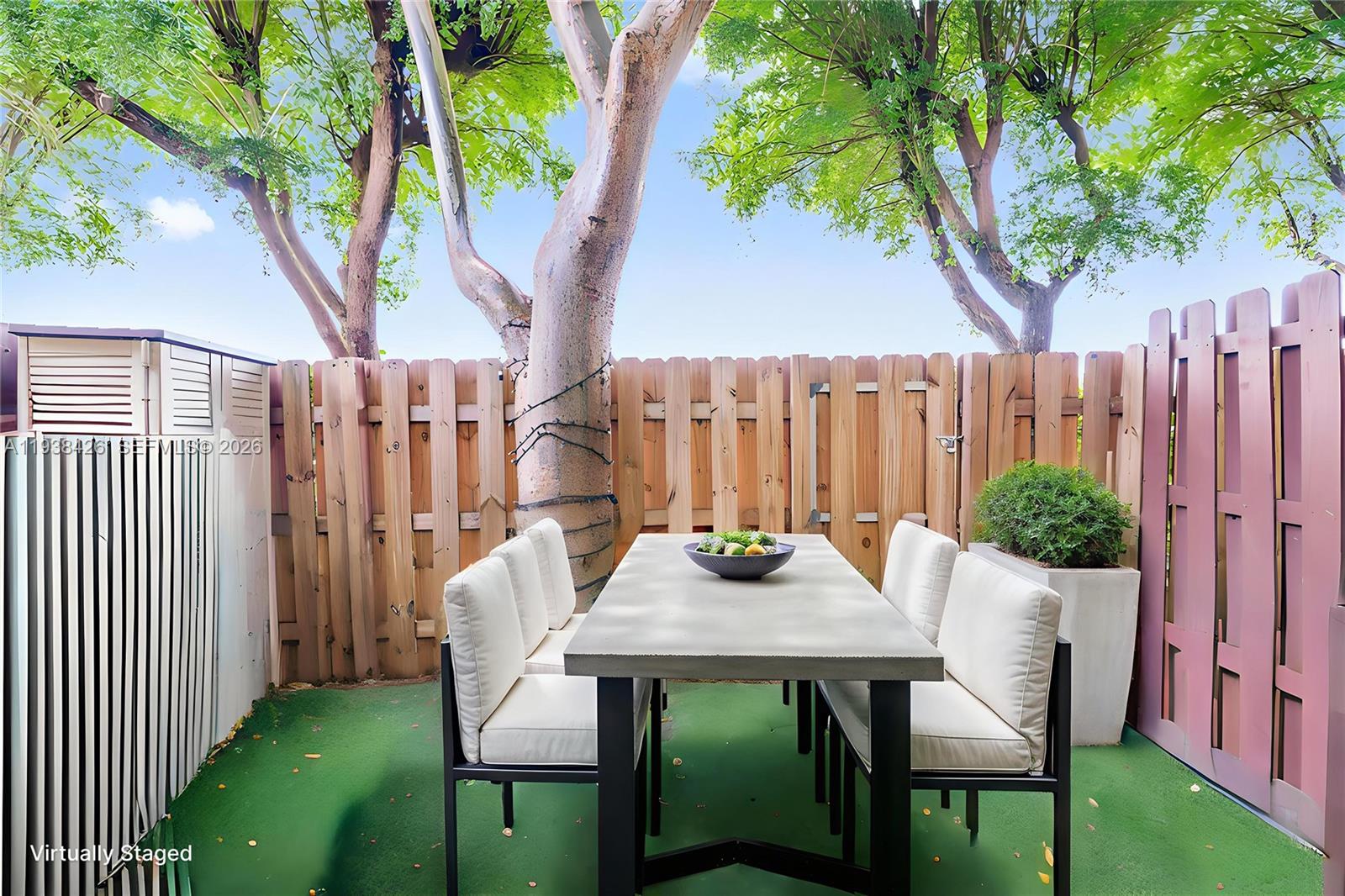 VILLAS AT CARMEL CONDO NO - Residential