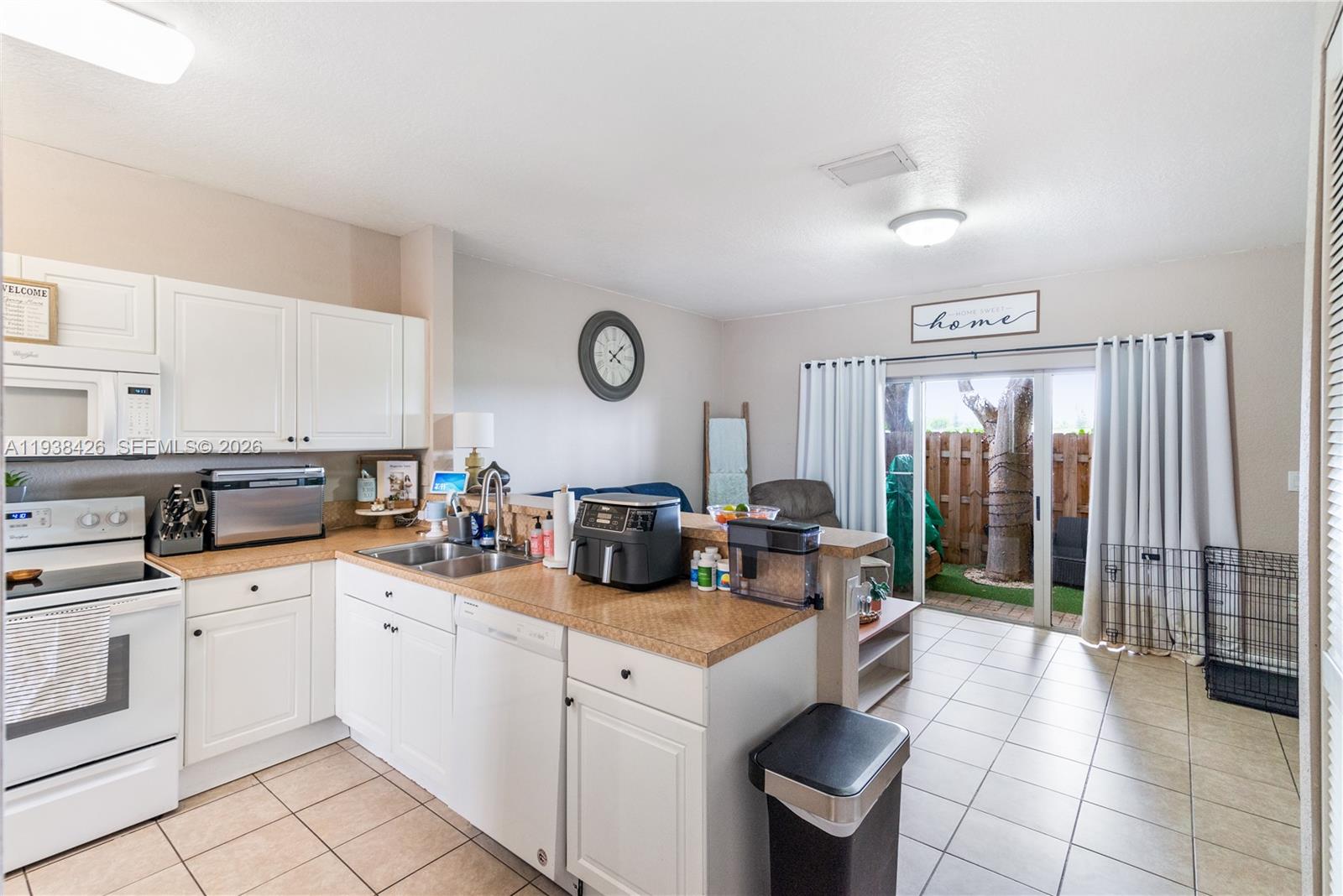 VILLAS AT CARMEL CONDO NO - Residential