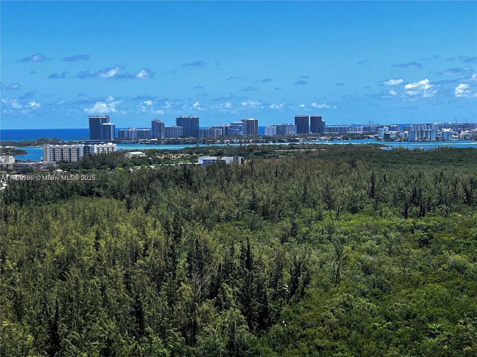 THE OAKS I CONDO - Residential