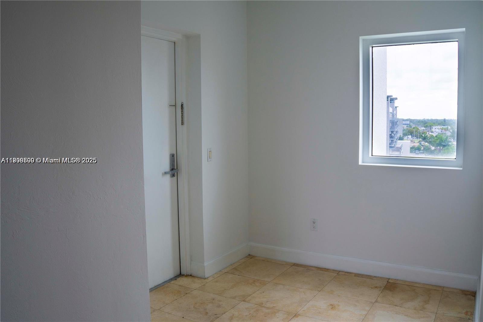 THE OAKS I CONDO - Residential