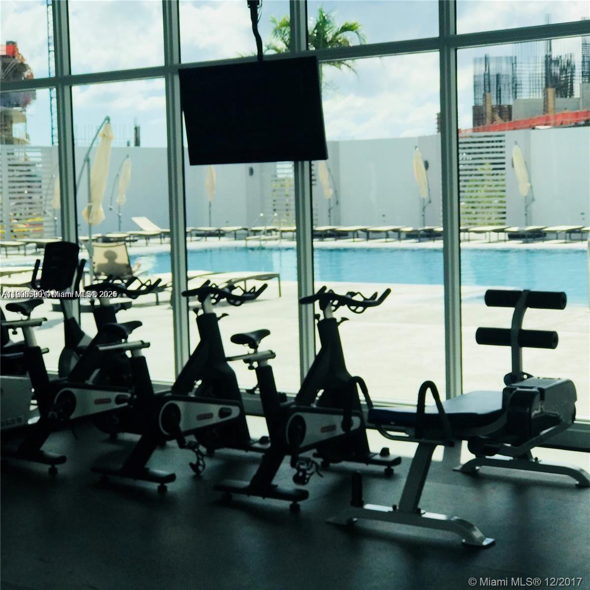 THE OAKS I CONDO - Residential