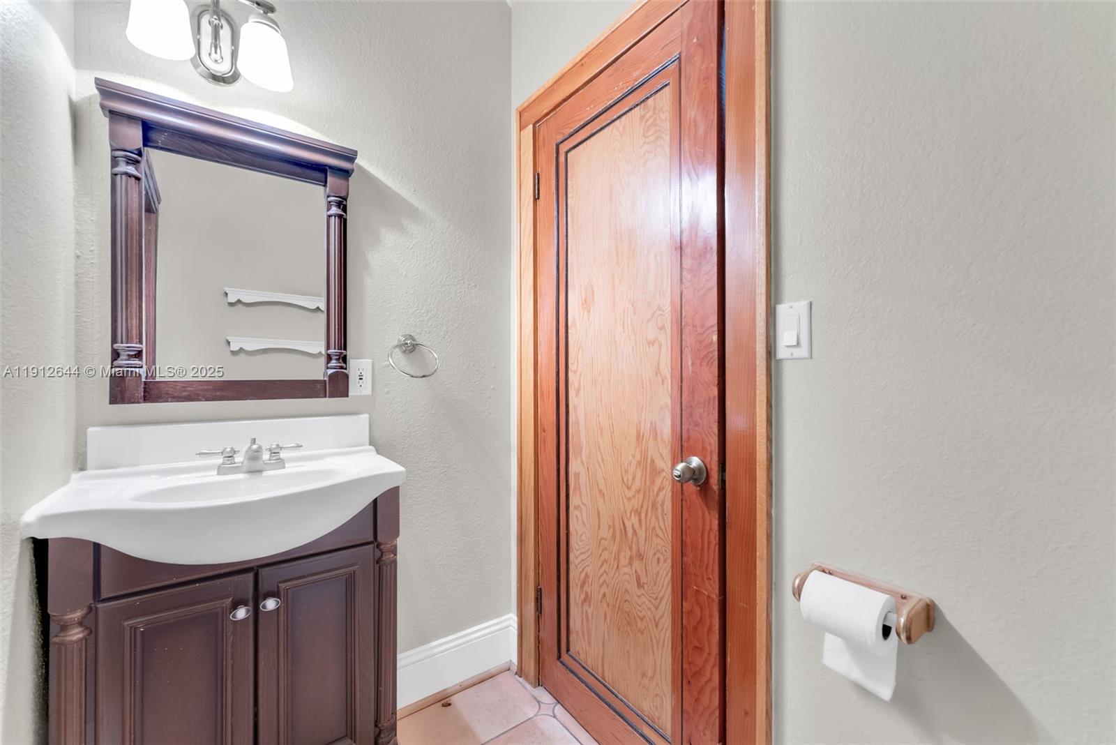 CORAL GABLES GRANADA SEC - Residential Lease