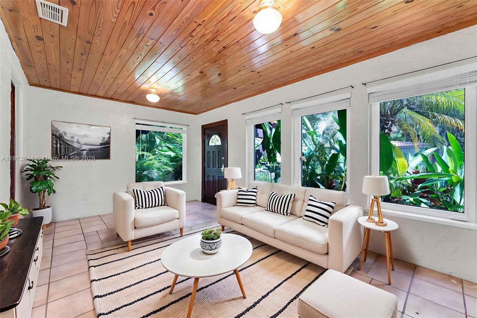 CORAL GABLES GRANADA SEC - Residential Lease