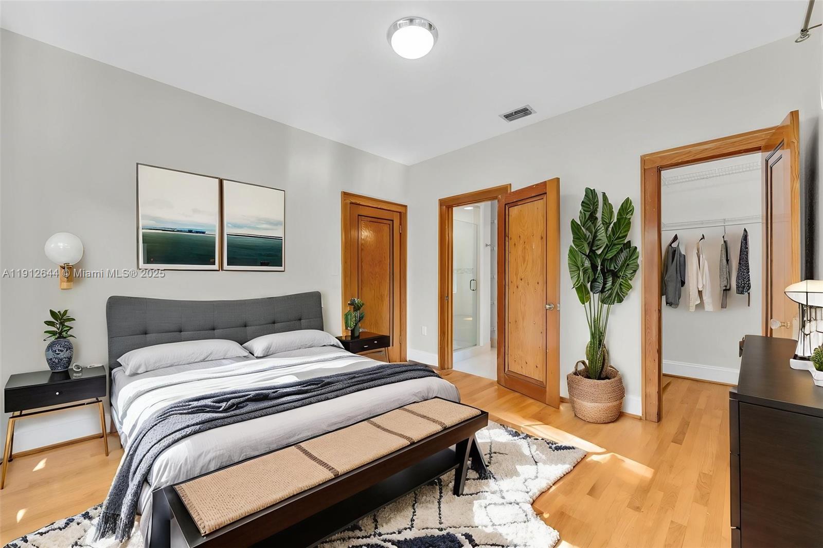 CORAL GABLES GRANADA SEC - Residential Lease