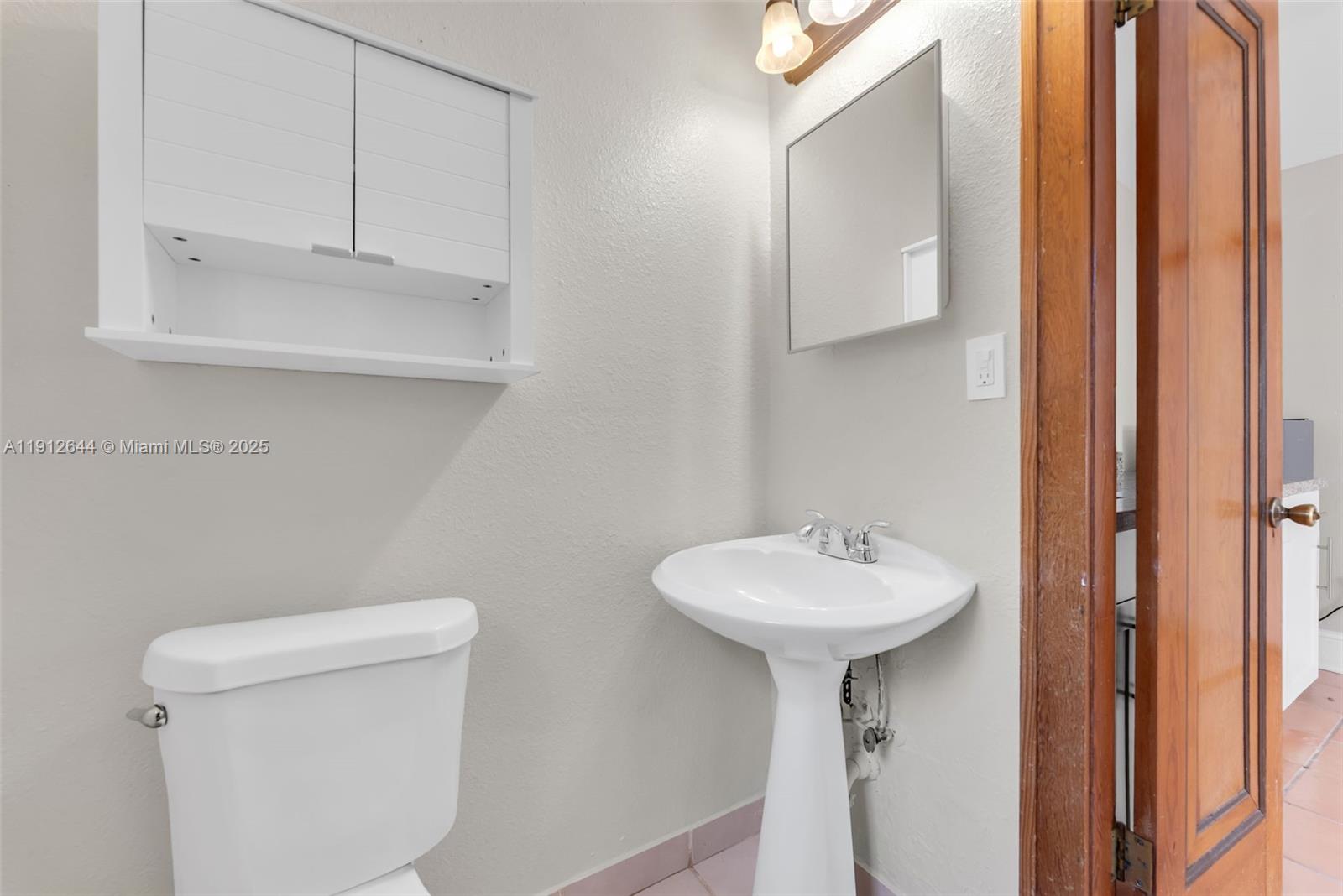 CORAL GABLES GRANADA SEC - Residential Lease