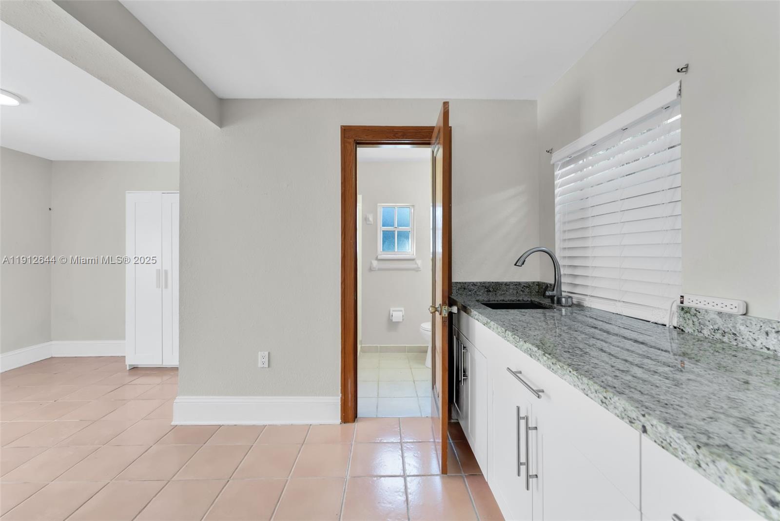 CORAL GABLES GRANADA SEC - Residential Lease