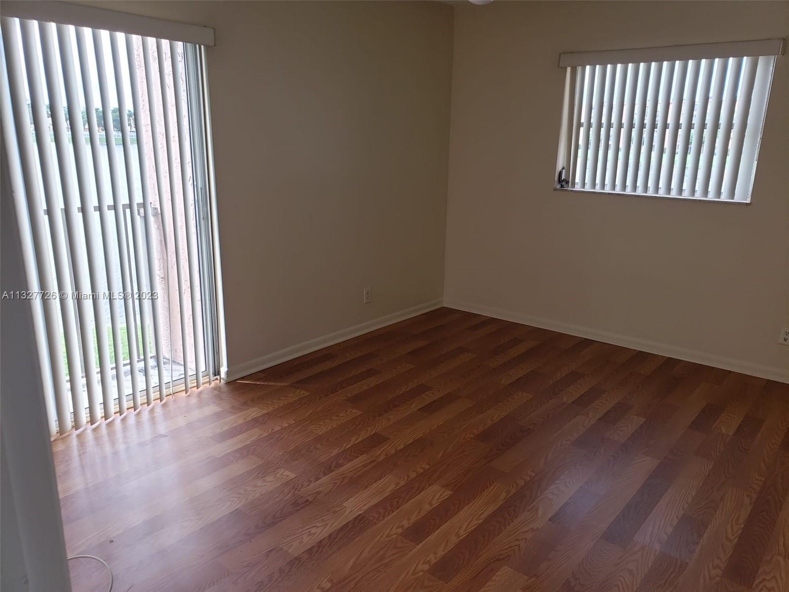 Photo 13 of 21 of listing 397333d6-46e3-409c-9e8d-2a0738b2ff0d condo