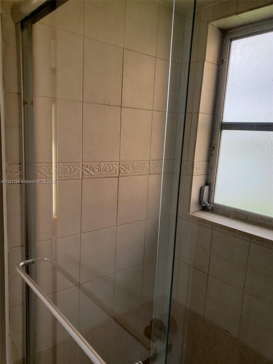 Photo 6 of 21 of listing 397333d6-46e3-409c-9e8d-2a0738b2ff0d condo
