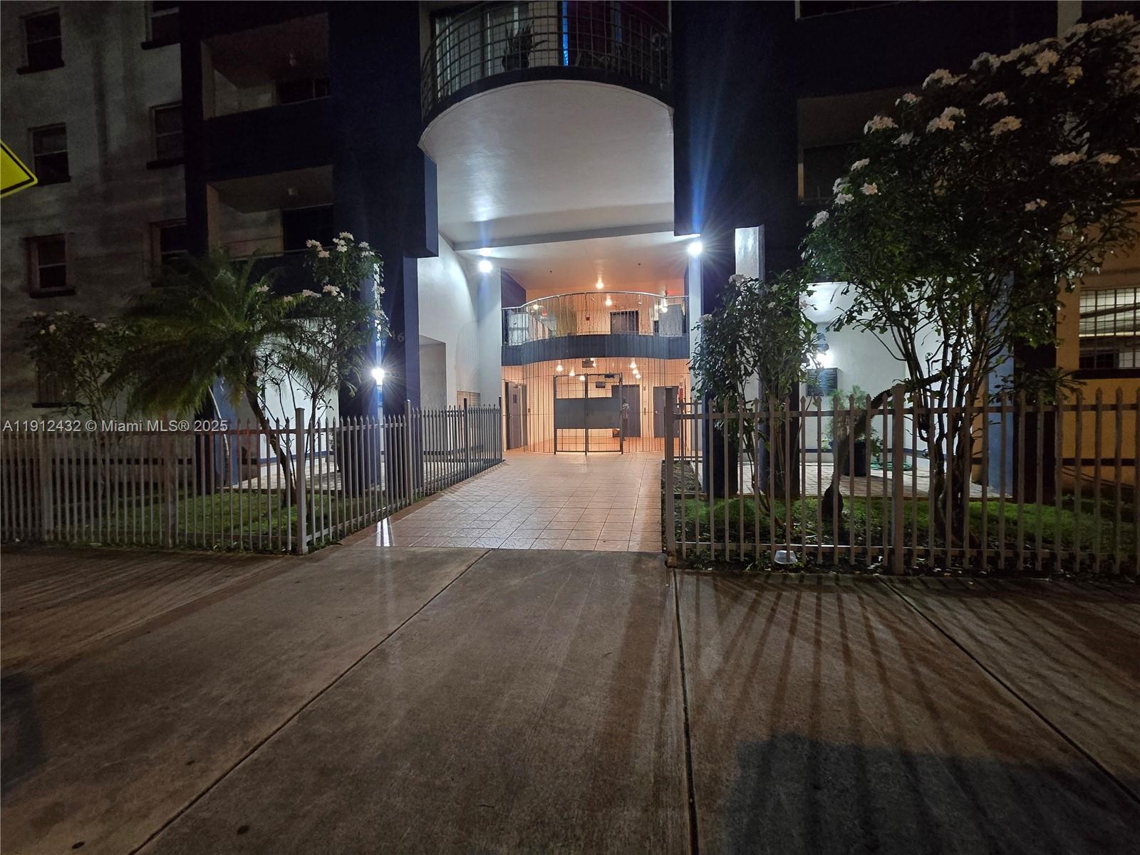 RIOPLAZA CONDOMINIUM SOUTH - Residential Lease