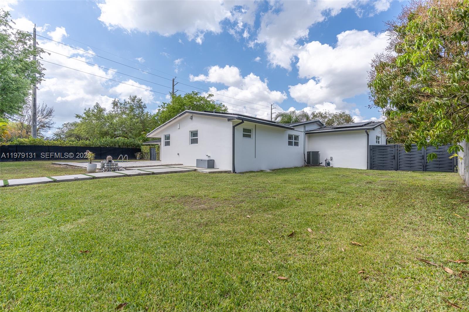 ROYAL PALM HARBOR 1ST ADD - Residential