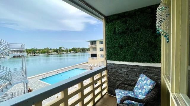 OPPORTUNITY FOR INVESTORS OR HOMEOWNERS. This amazing turnkey cooperative apartment offers a unique lifestyle! The studio is one block from the beach, supermarkets, restaurants, shopping centers, hospitals. Maintenance includes PROPERTY TAXES, WATER AND ELECTRICITY, land lease, sewer, and trash. Assigned parking space. Pool, laundry, and game room. Approximately 34 years left on land lease. Cash only. A one-of-a-kind apartment that you CAN'T MISS!