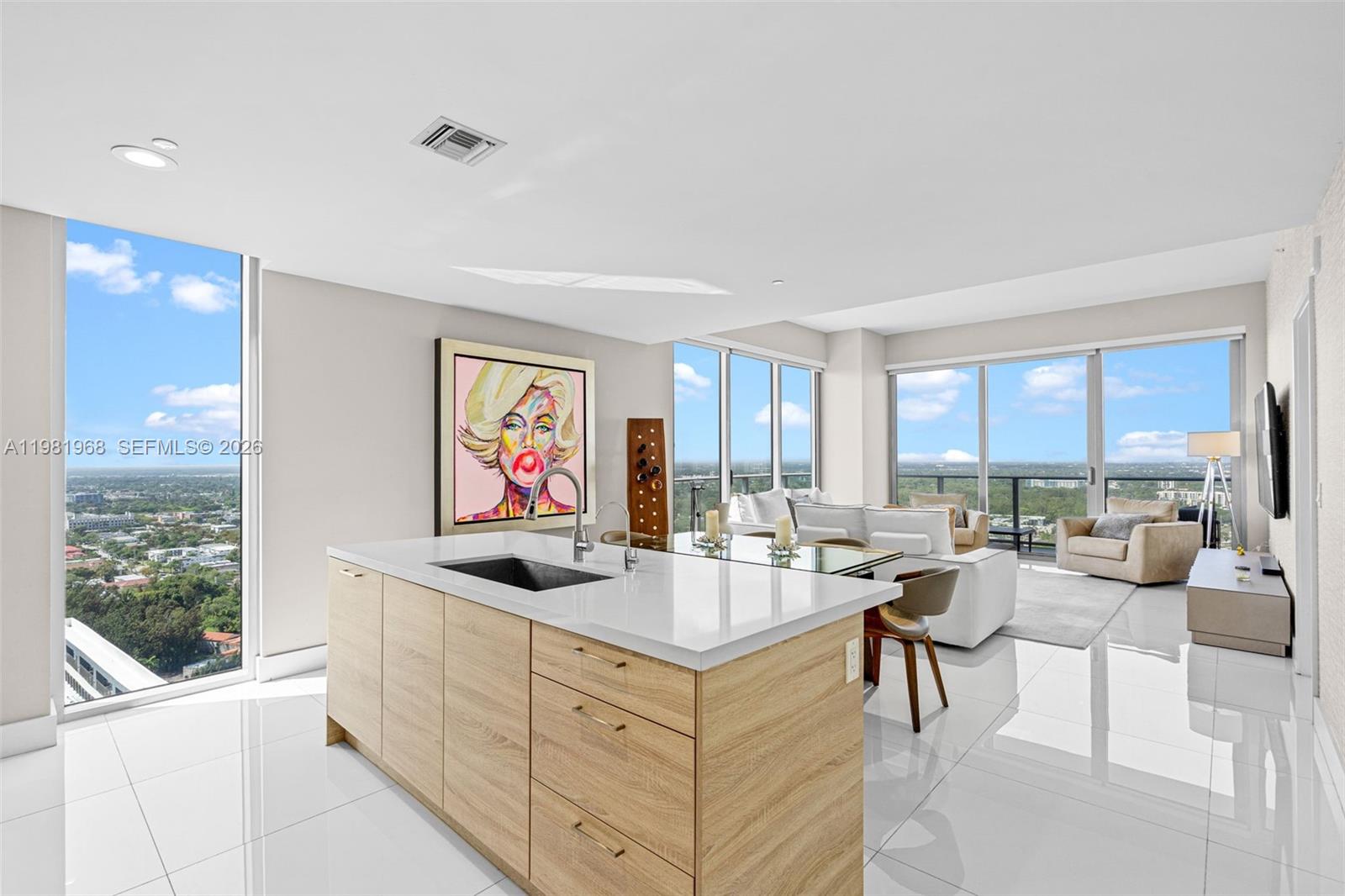 THE HARBOUR NORTH CONDO - Residential