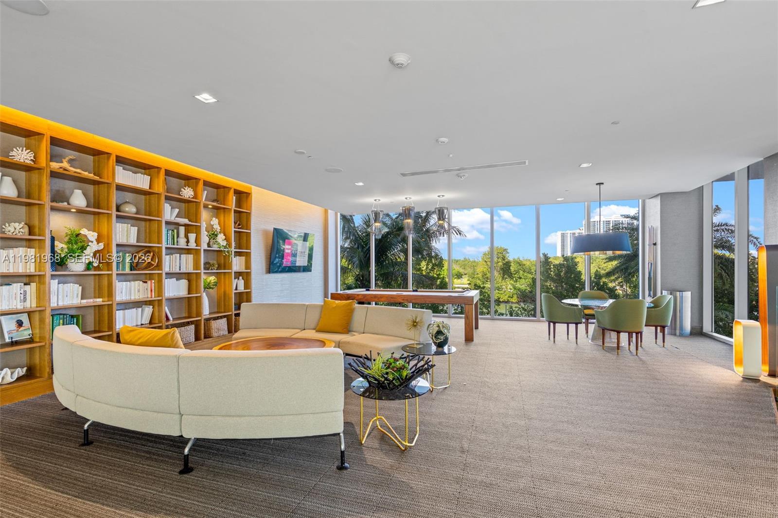 THE HARBOUR NORTH CONDO - Residential