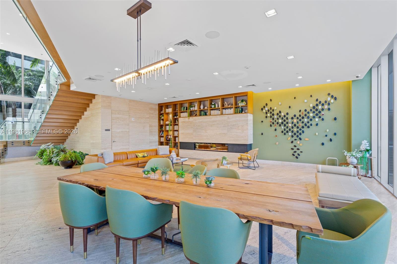 THE HARBOUR NORTH CONDO - Residential