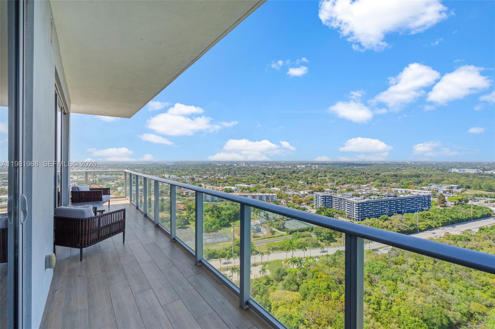 THE HARBOUR NORTH CONDO - Residential