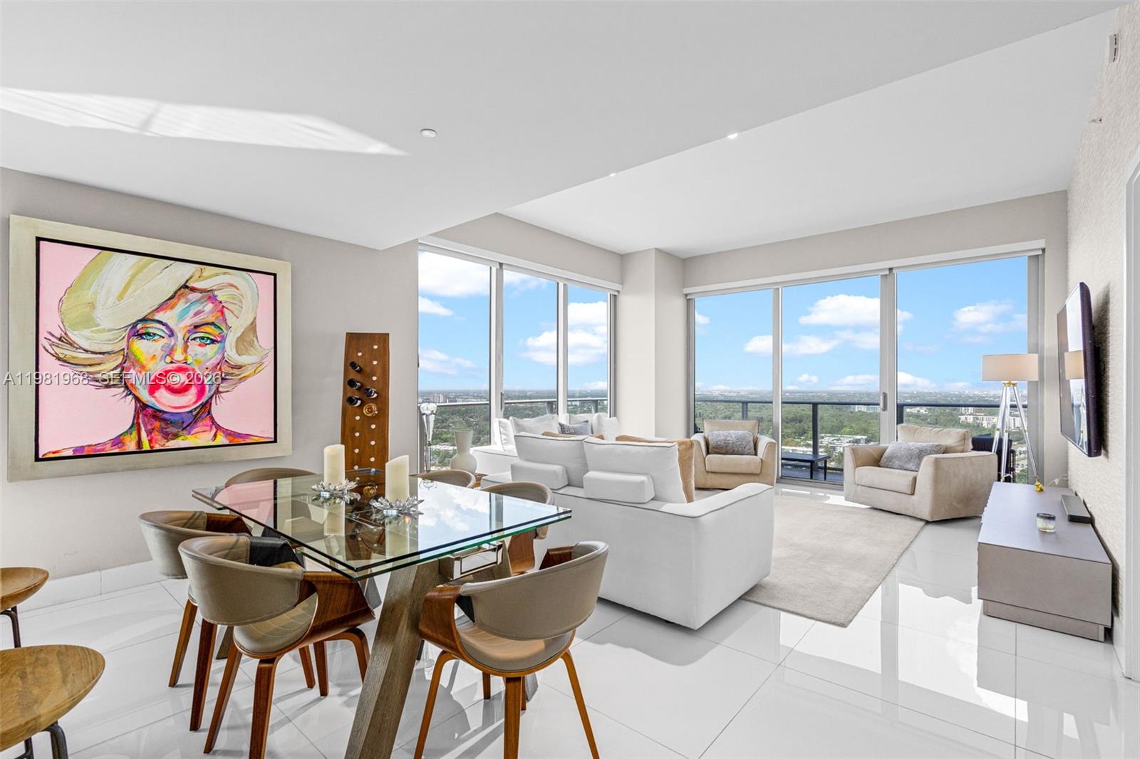 THE HARBOUR NORTH CONDO - Residential