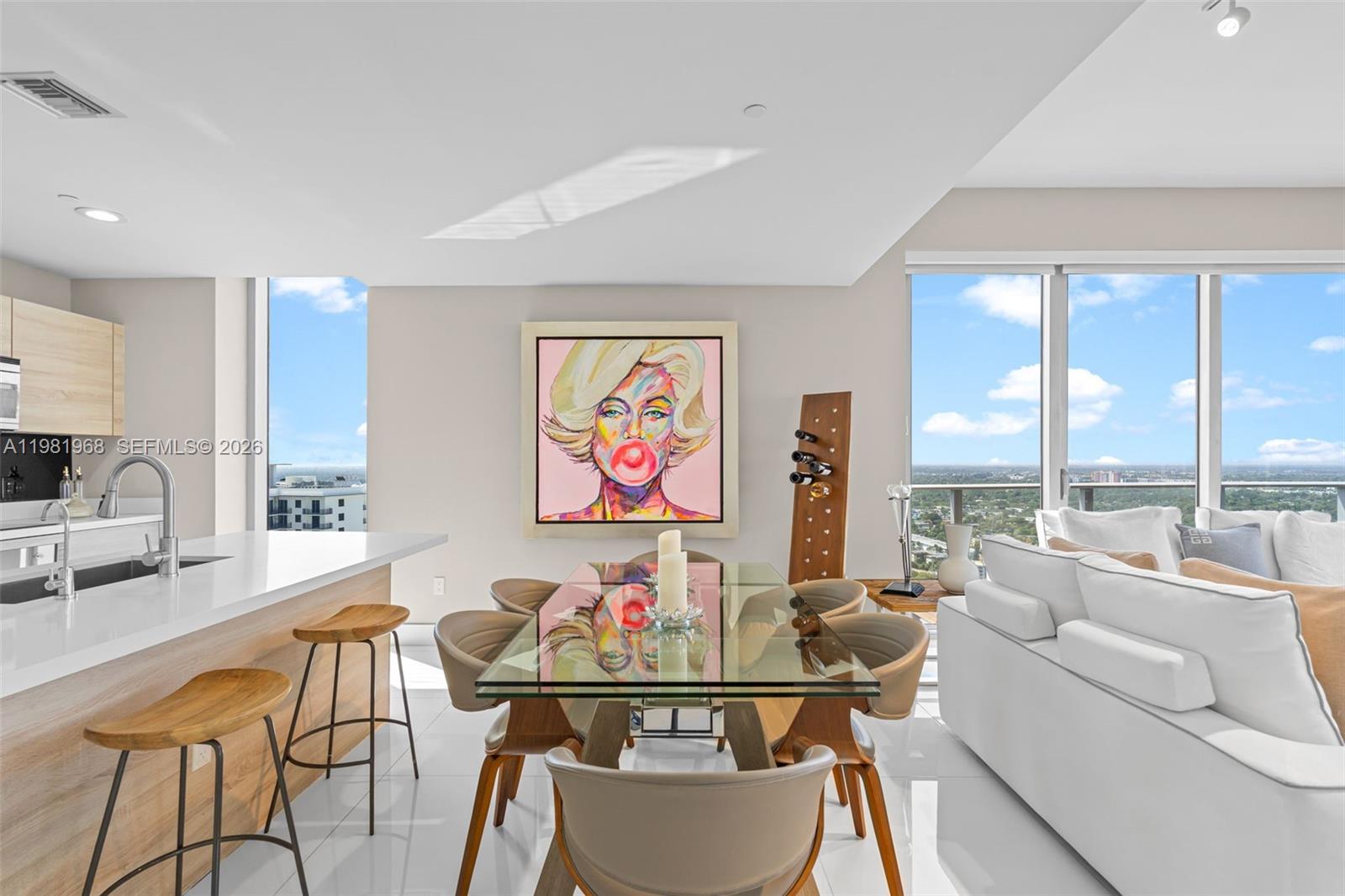 THE HARBOUR NORTH CONDO - Residential