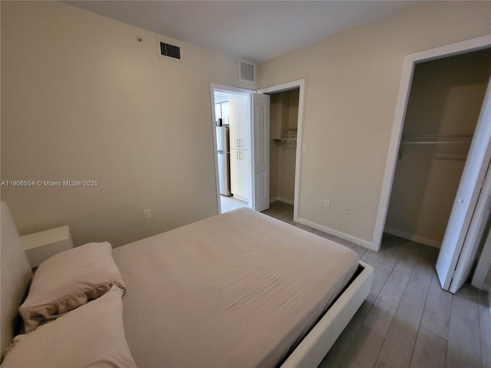 LINCOLN SUB - Residential Lease