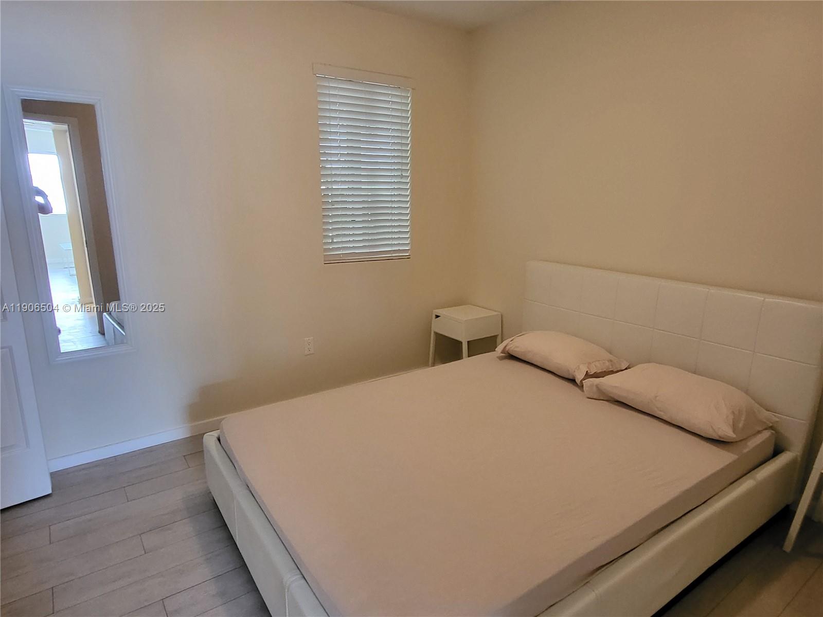 LINCOLN SUB - Residential Lease