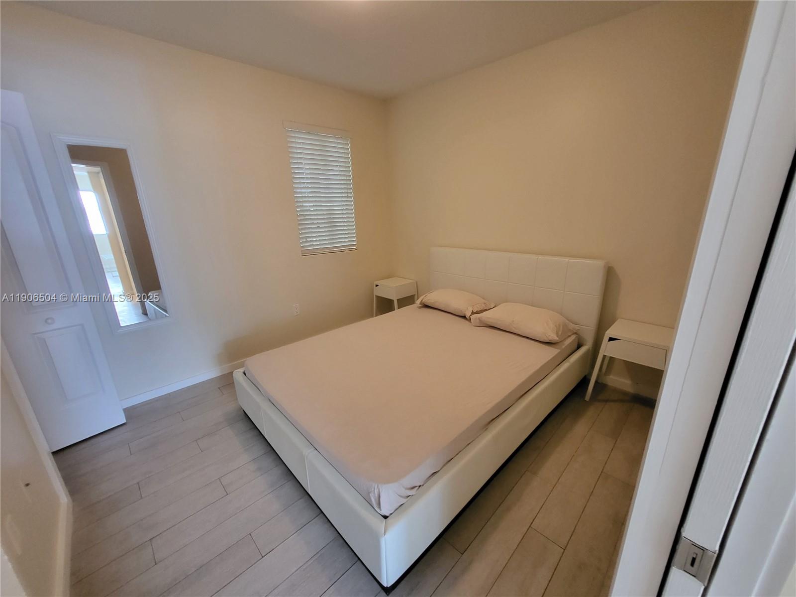 LINCOLN SUB - Residential Lease