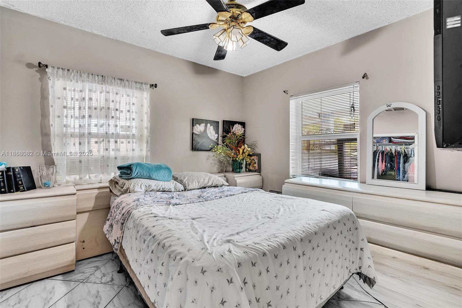 HIALEAH PARK - Residential
