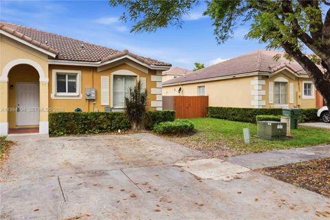 Photo of 64 SW 15th Ter, Homestead, FL 33030 (MLS # A11994994)