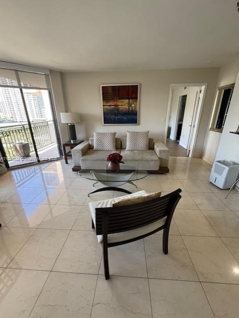 540 Brickell Key Dr 1211