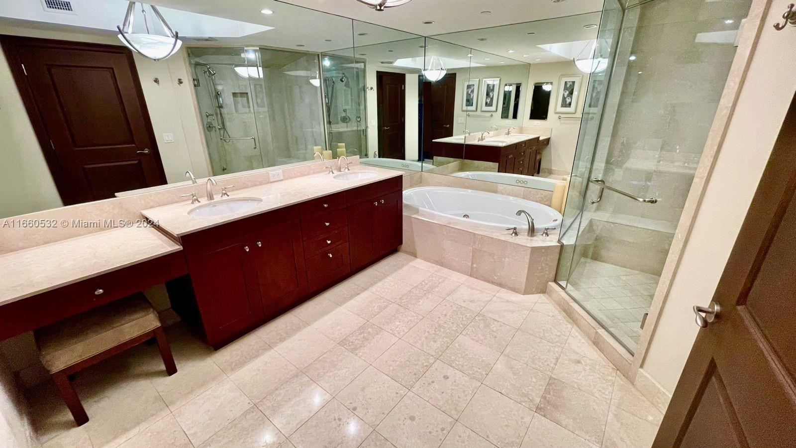 BELLAMARE @ WILLIAMS ISLA - Residential