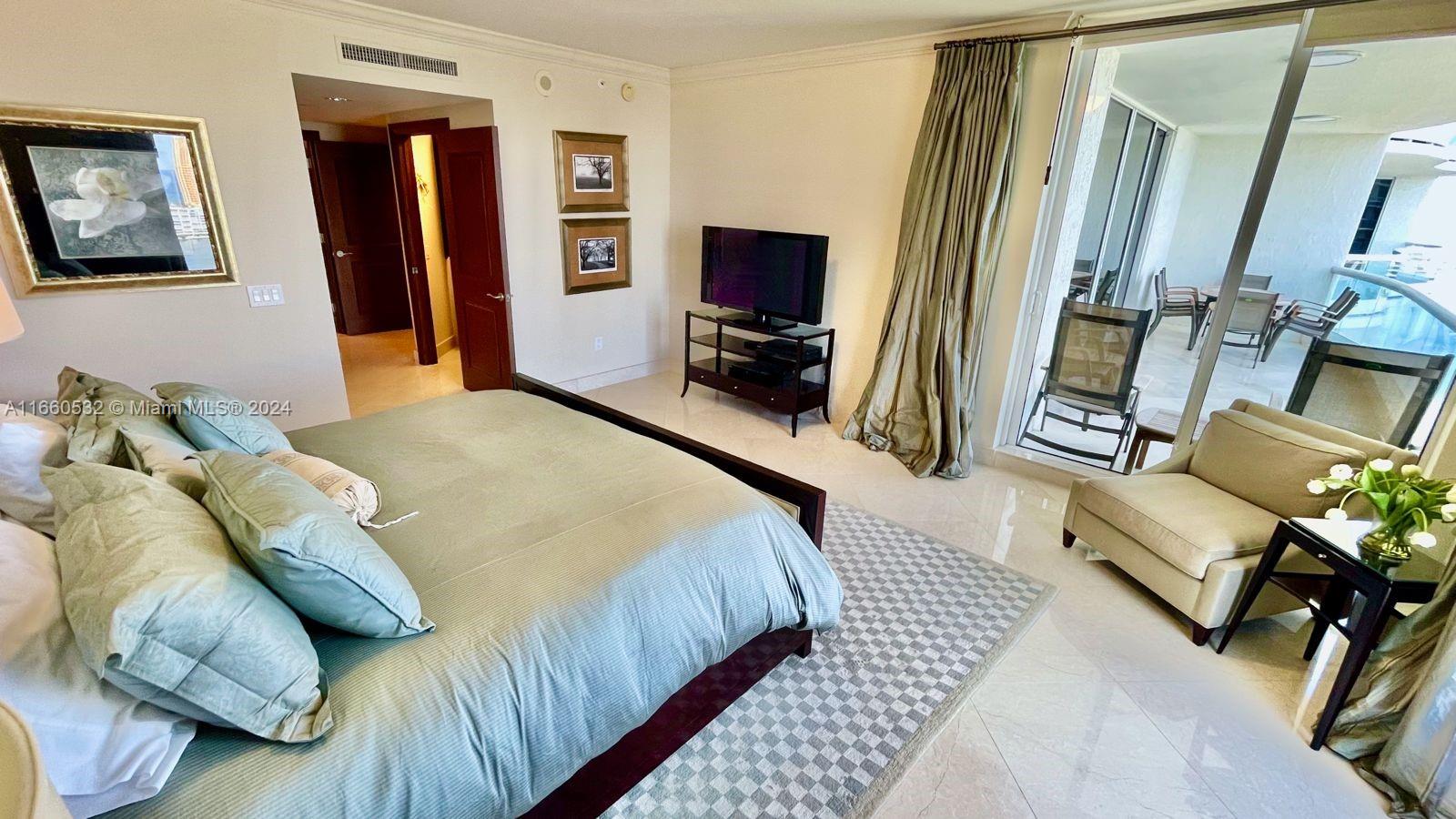 BELLAMARE @ WILLIAMS ISLA - Residential