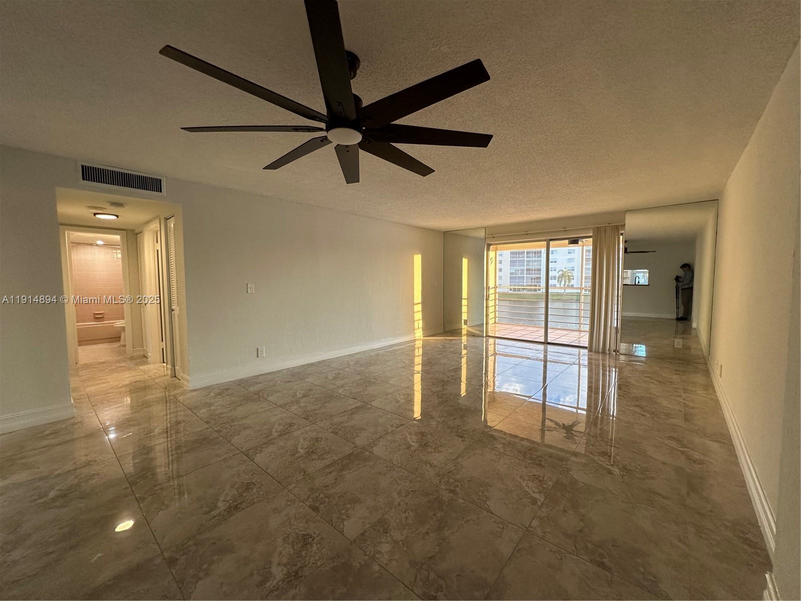 MEADOWBROOK LAKES VIEW CO - Residential Lease