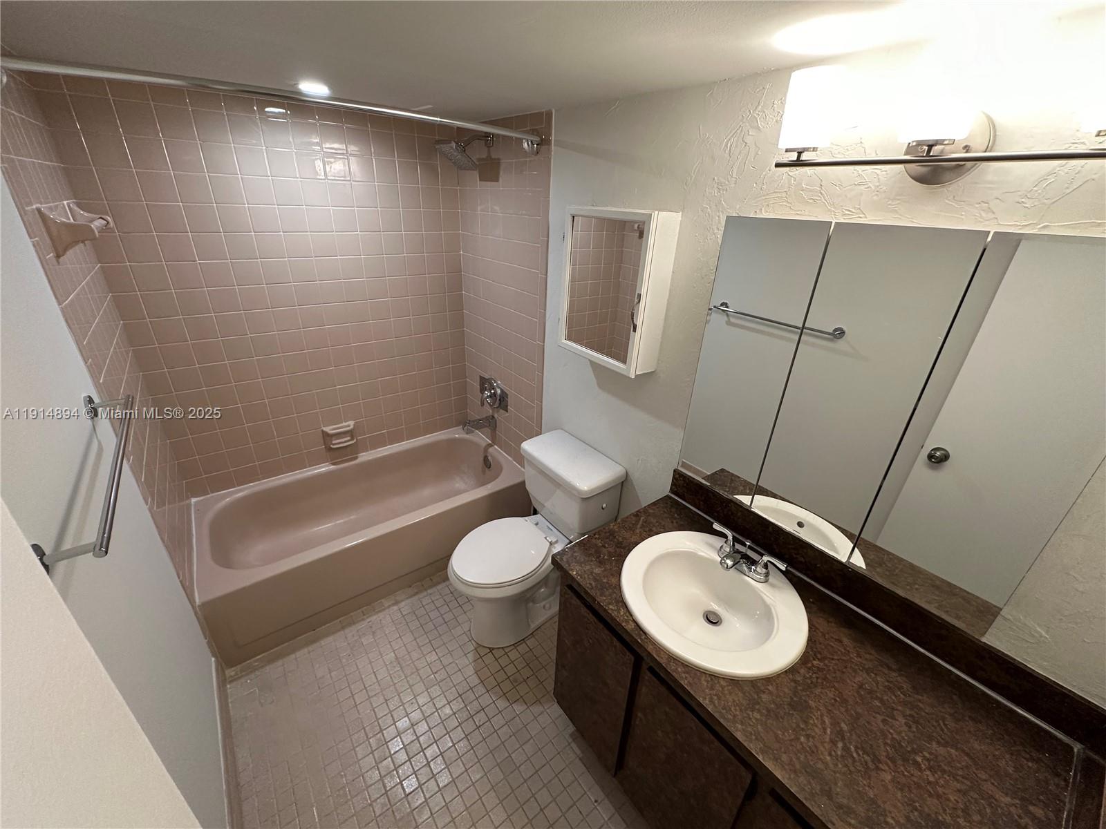 MEADOWBROOK LAKES VIEW CO - Residential Lease