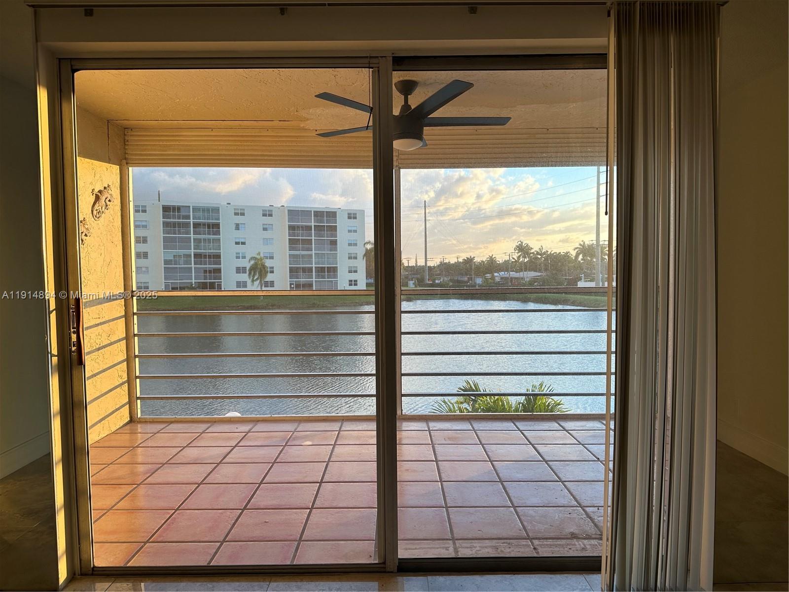 MEADOWBROOK LAKES VIEW CO - Residential Lease