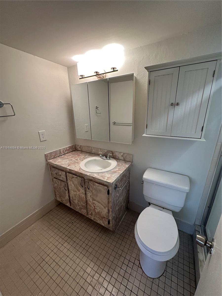 MEADOWBROOK LAKES VIEW CO - Residential Lease