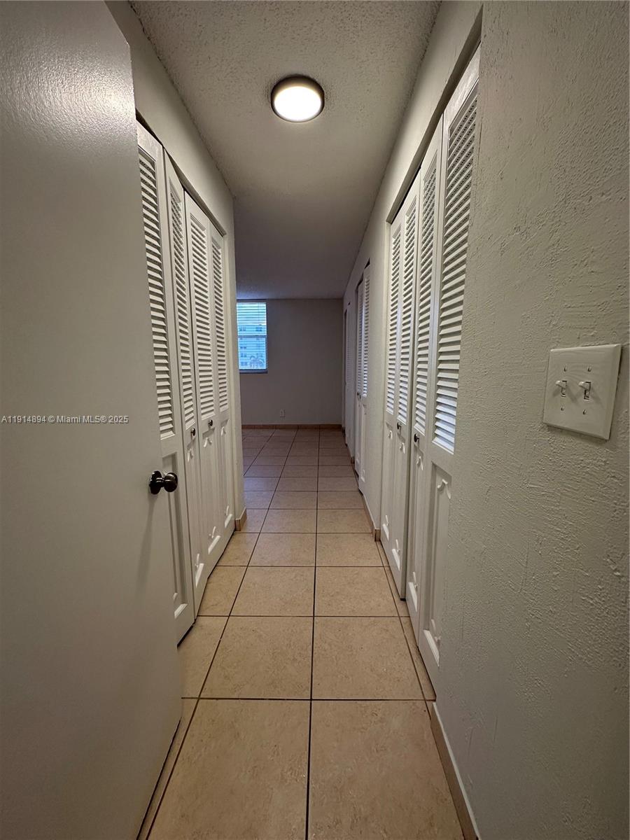 MEADOWBROOK LAKES VIEW CO - Residential Lease