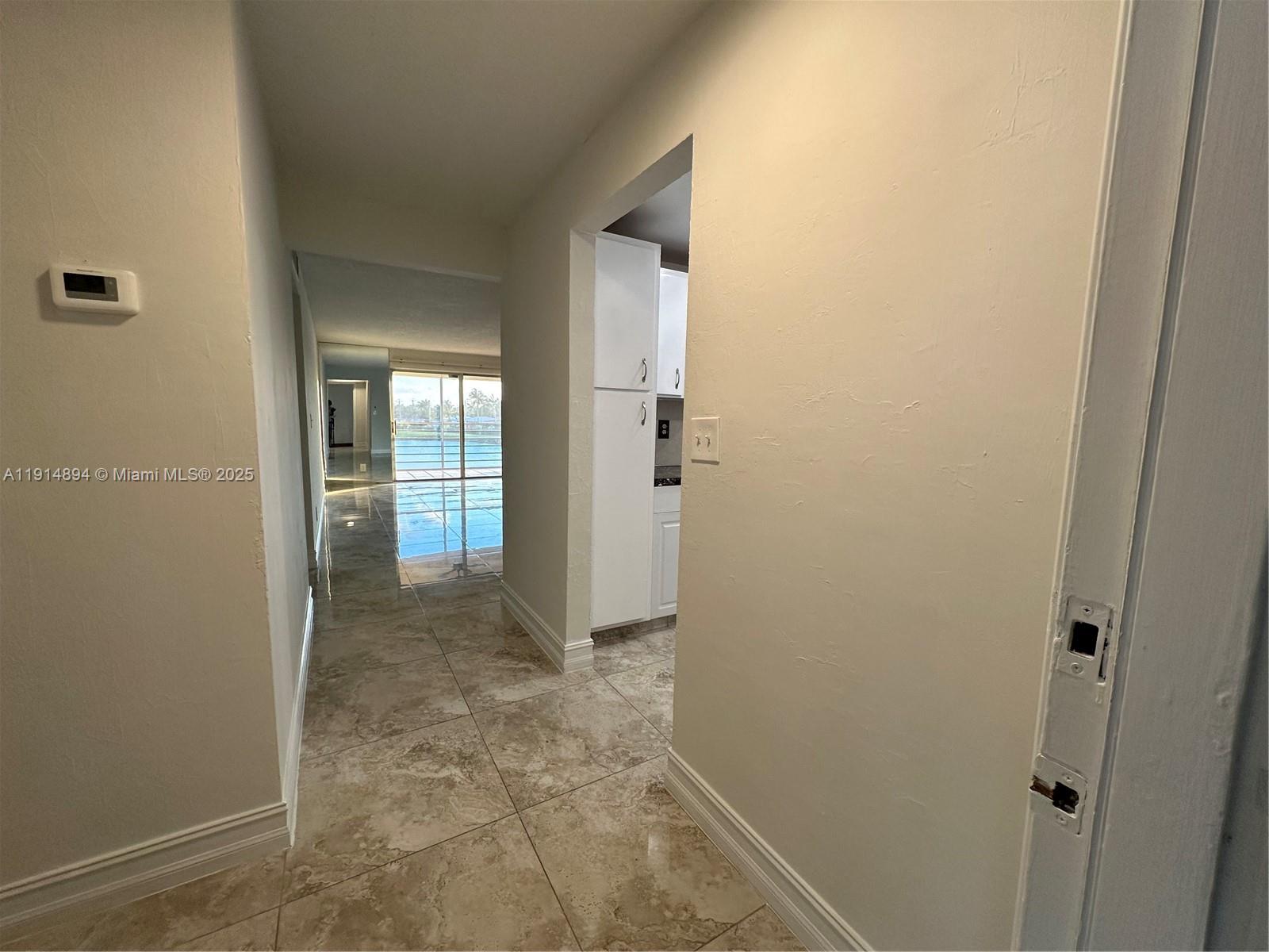 MEADOWBROOK LAKES VIEW CO - Residential Lease