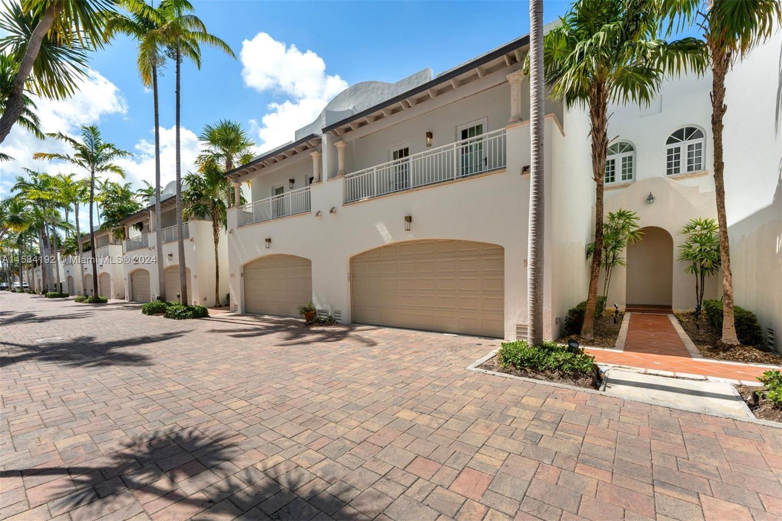 THS AT SUNSET HARBOUR CON - Residential