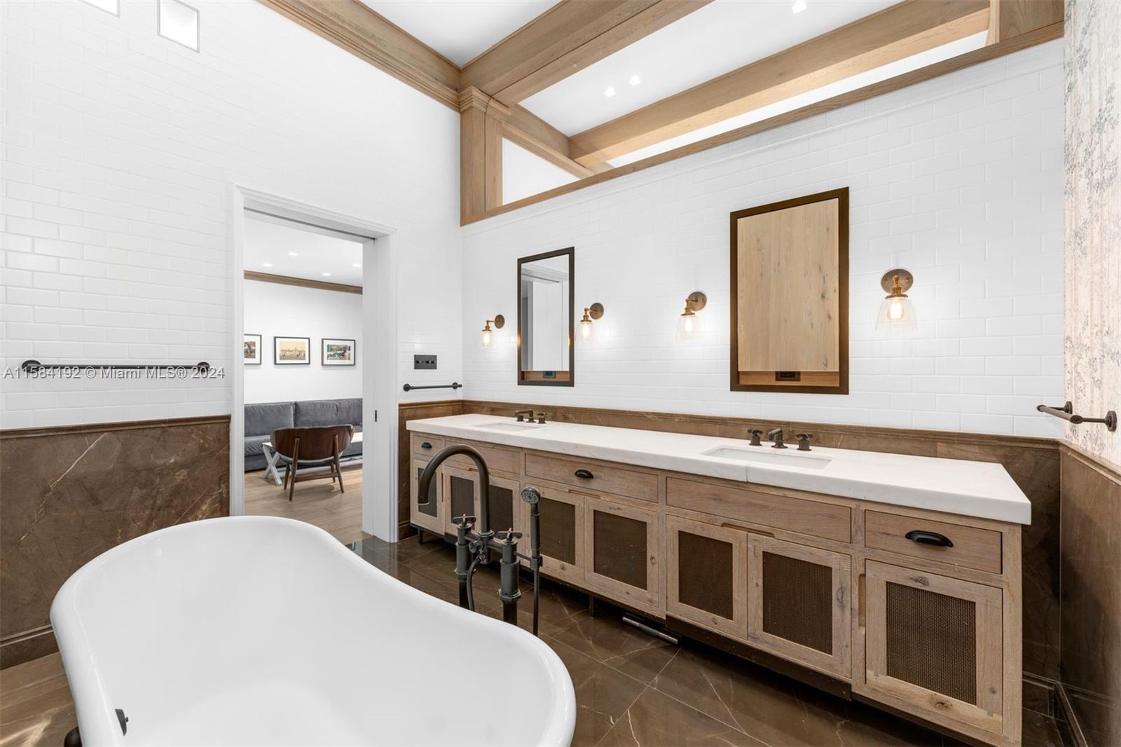 THS AT SUNSET HARBOUR CON - Residential