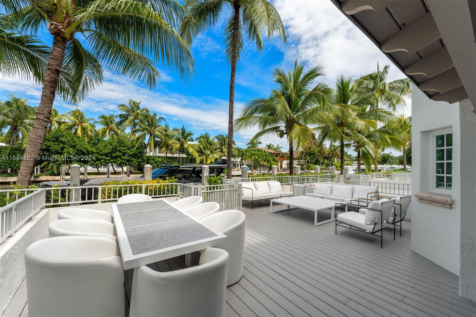 THS AT SUNSET HARBOUR CON - Residential