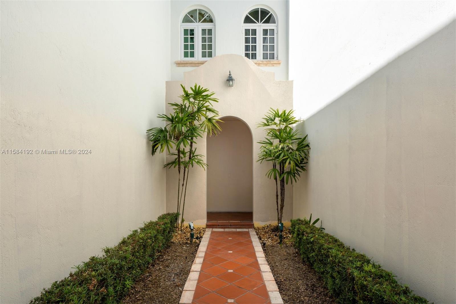 THS AT SUNSET HARBOUR CON - Residential