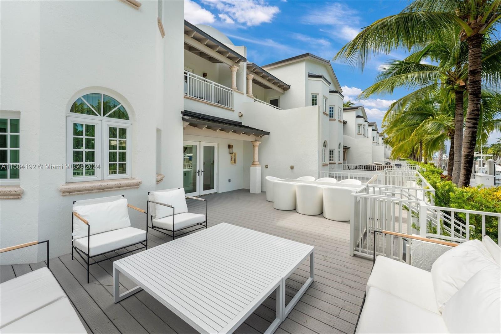 THS AT SUNSET HARBOUR CON - Residential