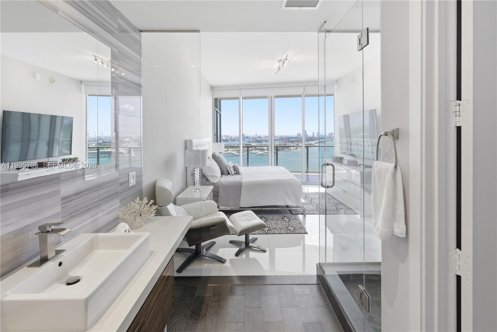 MARQUIS CONDO - Residential