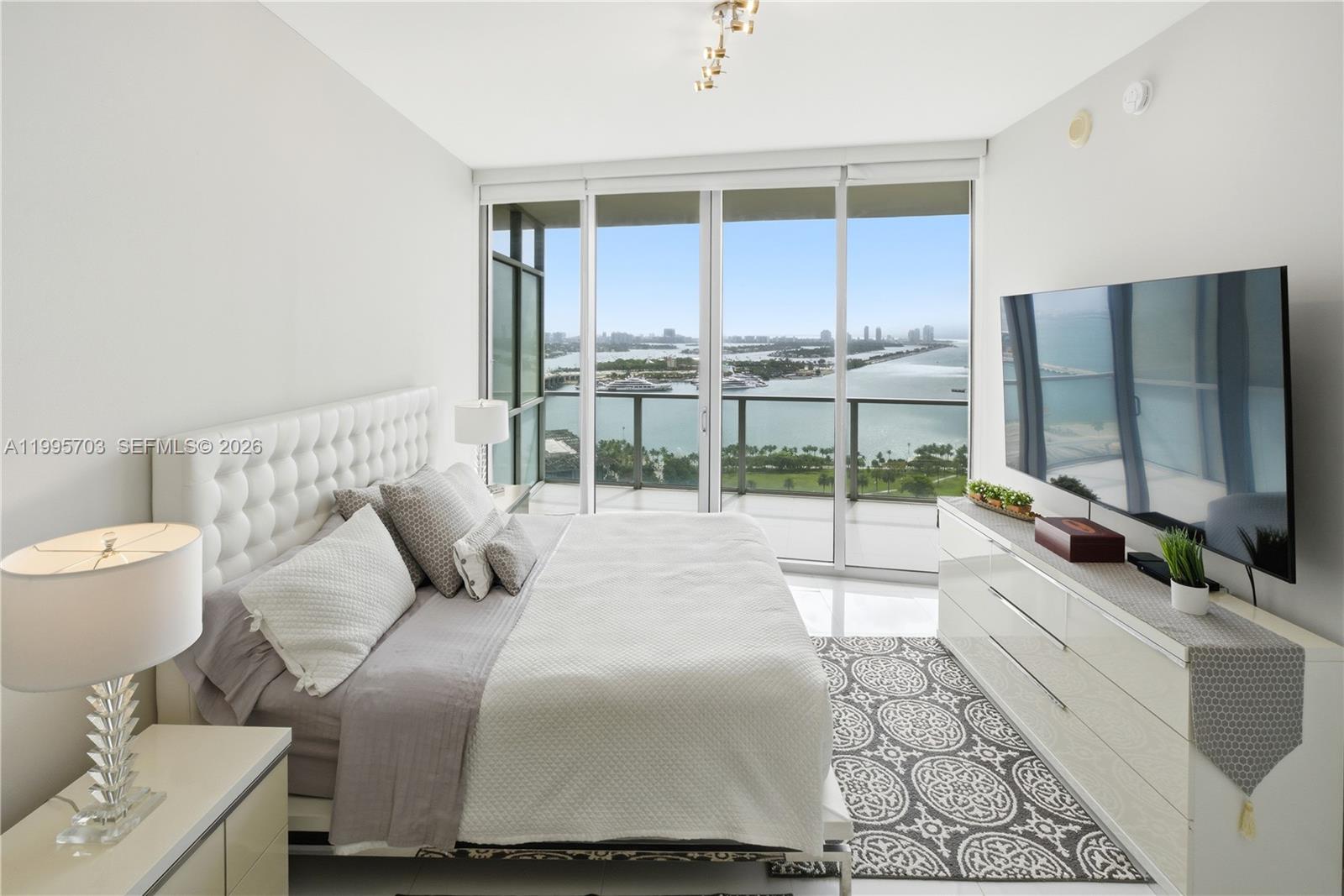 MARQUIS CONDO - Residential