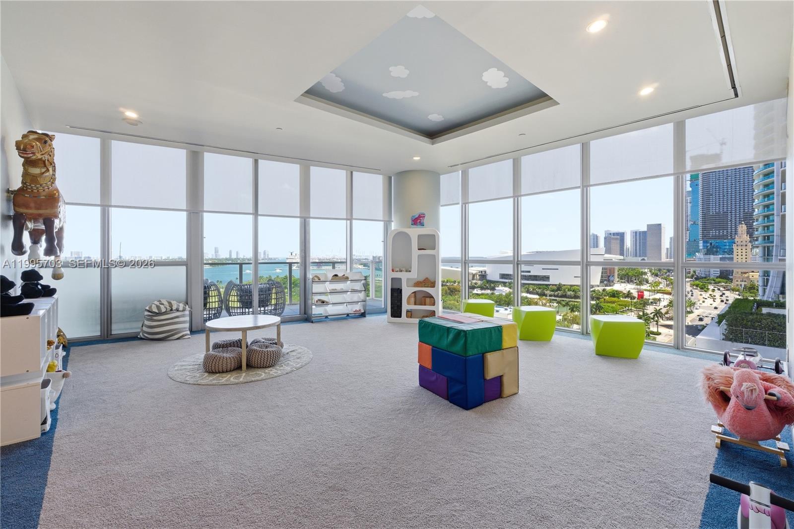 MARQUIS CONDO - Residential